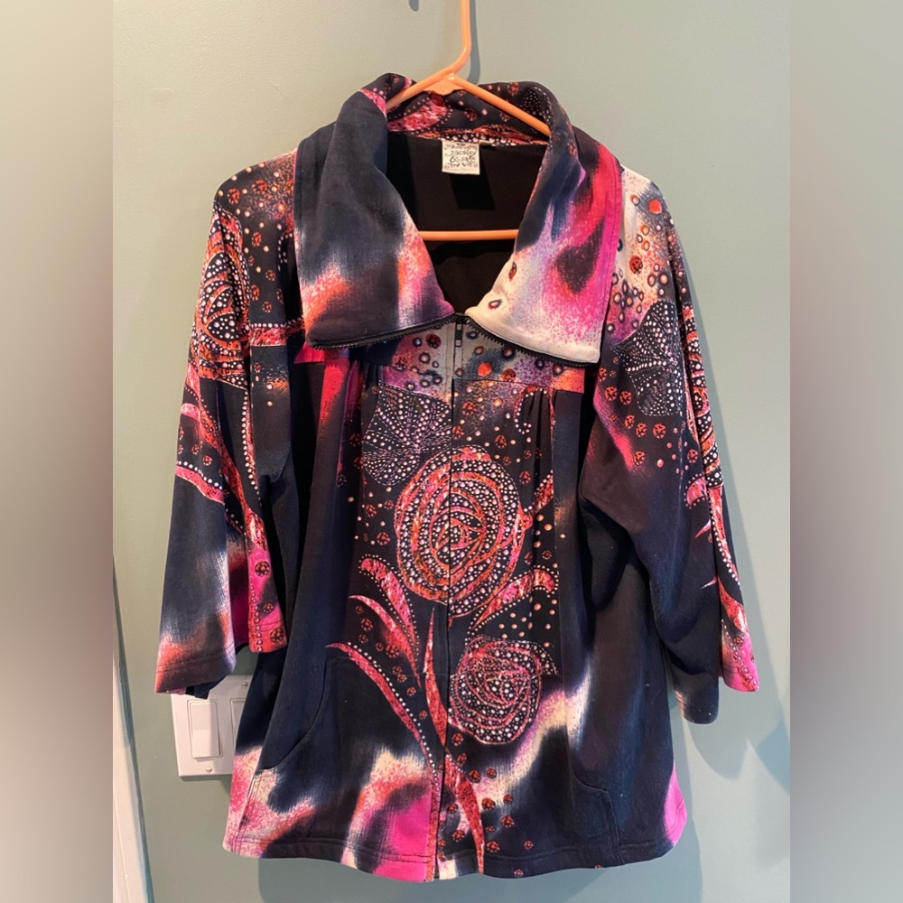 Parsley and Sage 3/4 sleeve zip top